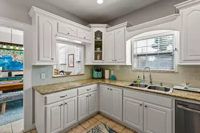 1414 Avenue M, Galveston, TX 77550 - Photo 24