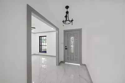 6011 Green Falls Drive, Houston, TX 77088 - Photo 8