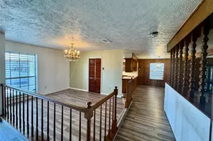 10130 Sageplum Dr, Houston, TX 77089 - Photo 2