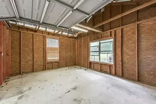 131 County Rd 3201, Cleveland, TX 77327 - Photo 30