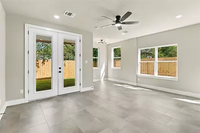 4313 Clover Street #A/B, Houston, TX 77051 - Photo 12