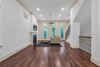 3223 Maxroy Street, Houston, TX 77008 - Photo 12