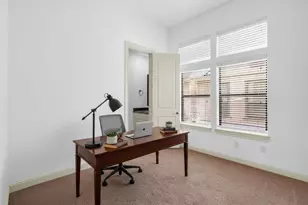 3223 Maxroy St, Houston, TX 77008 - Photo 24