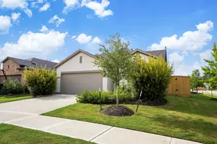 1210 Sugar Dr, Tomball, TX 77375 - Photo 2