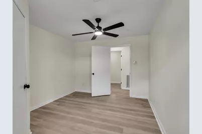 215 Sparkling Water Drive, Huffman, TX 77336 - Photo 18