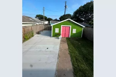 3009 Avenue Q, Galveston, TX 77550 - Photo 16