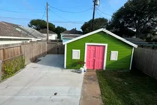 3009 Avenue Q, Galveston, TX 77550 - Photo 16