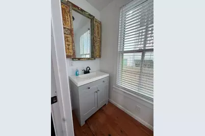 3009 Avenue Q, Galveston, TX 77550 - Photo 4