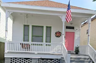 3009 Avenue Q, Galveston, TX 77550 - Photo 1