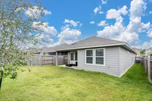 219 Charles Rdg Dr, Conroe, TX 77316 - Photo 18