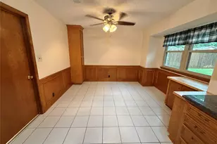 913 Cannan Dr, Angleton, TX 77515 - Photo 2