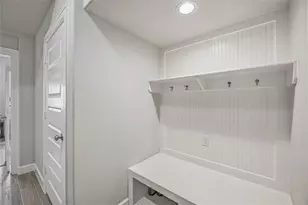 3904 Centre Plains Way, Houston, TX 77043 - Photo 4