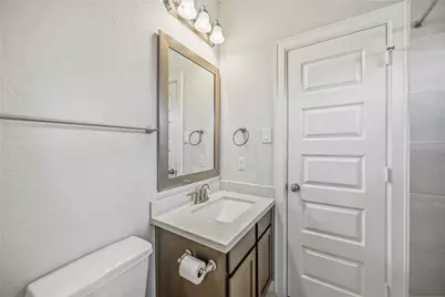 3904 Centre Plains Way, Houston, TX 77043 - Photo 10