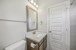 3904 Centre Plains Way, Houston, TX 77043 - Photo 10