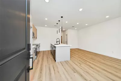 5201 Fairchild Street #B, Houston, TX 77028 - Photo 4