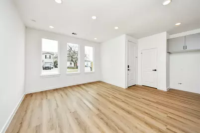 5201 Fairchild Street #B, Houston, TX 77028 - Photo 12