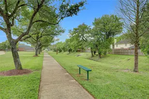 3302 S Bending Oaks Ln, Pearland, TX 77584 - Photo 14