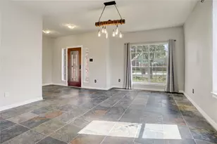 3302 S Bending Oaks Ln, Pearland, TX 77584 - Photo 2