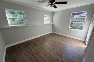 8306 Minnesota St, Houston, TX 77034 - Photo 10