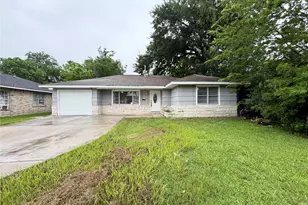 702 Loper St, Houston, TX 77017 - Photo 2