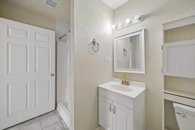 10241 Moorberry Lane, Houston, TX 77043 - Photo 8