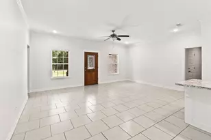 26 Nelson Ct, Jones Creek, TX 77541 - Photo 8