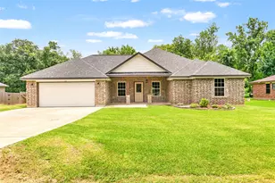 26 Nelson Ct, Jones Creek, TX 77541 - Photo 1