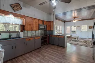 380 N Main St, Groveton, TX 75845 - Photo 10
