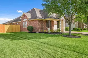 12607 Colonial Glen Ct, Pearland, TX 77584 - Photo 4
