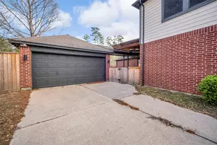 7403 Fall Springs Ln, Humble, TX 77396 - Photo 16