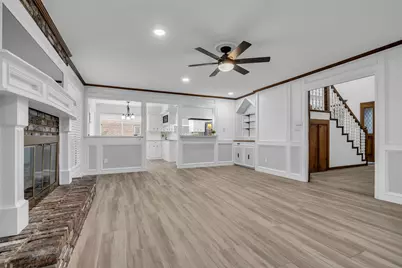 9 Devonshire Drive, Conroe, TX 77304 - Photo 6