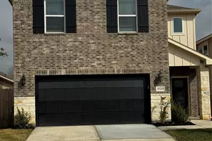 18528 Meadow Point Ln, Conroe, TX 77316 - Photo 2