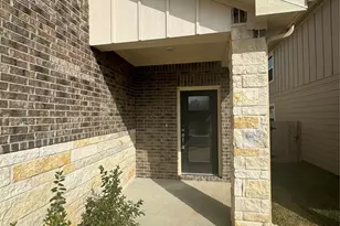 18528 Meadow Point Ln, Conroe, TX 77316 - Photo 4