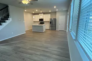 18528 Meadow Point Ln, Conroe, TX 77316 - Photo 8