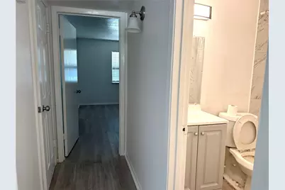 200 Hill Street #7, Sealy, TX 77474 - Photo 6