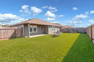 10002 Palm Royal Dr, Baytown, TX 77521 - Photo 28