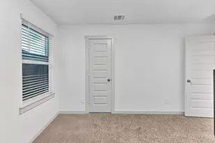 10002 Palm Royal Dr, Baytown, TX 77521 - Photo 20