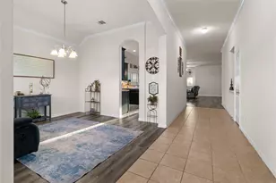 810 Sand Crab Ln, La Marque, TX 77568 - Photo 4