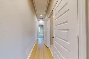 11809 E Gate Dr, Willis, TX 77318 - Photo 14