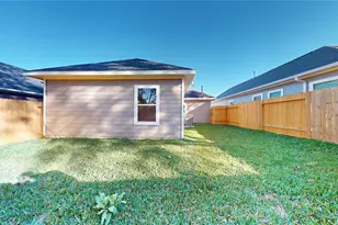 11809 E Gate Dr, Willis, TX 77318 - Photo 38