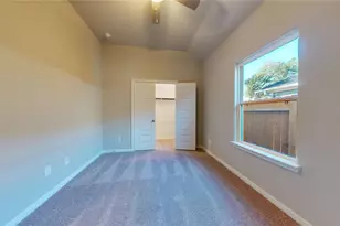 11809 E Gate Dr, Willis, TX 77318 - Photo 18