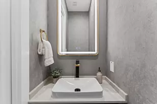 4744 Martin Hill St, Houston, TX 77018 - Photo 10