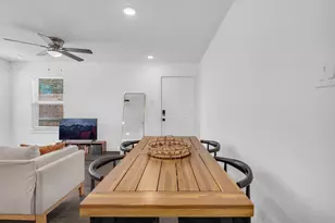 8124 Sterlingshire St, Houston, TX 77078 - Photo 16