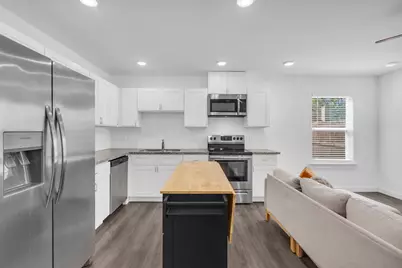 8124 Sterlingshire Street #A, Houston, TX 77078 - Photo 18