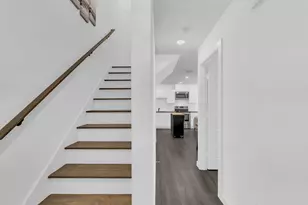 8124 Sterlingshire St, Houston, TX 77078 - Photo 14
