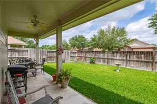 1201 N Riviera Cir, Pearland, TX 77581 - Photo 20