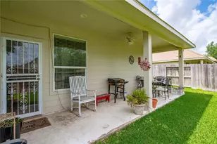 1201 N Riviera Cir, Pearland, TX 77581 - Photo 18