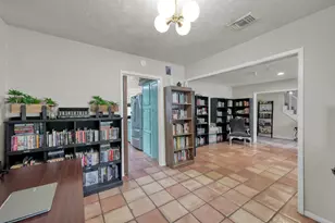 25610 Walnut Grove Cir, Spring, TX 77380 - Photo 6