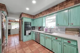 25610 Walnut Grove Cir, Spring, TX 77380 - Photo 8