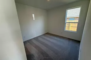 5415 Peacock Bass Dr, Baytown, TX 77521 - Photo 10